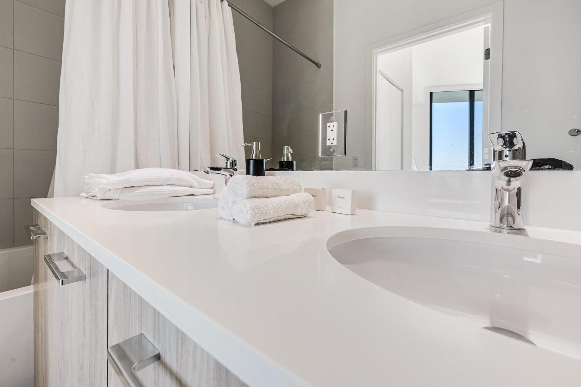 Unique High-Rise Condo In Miami Exterior photo