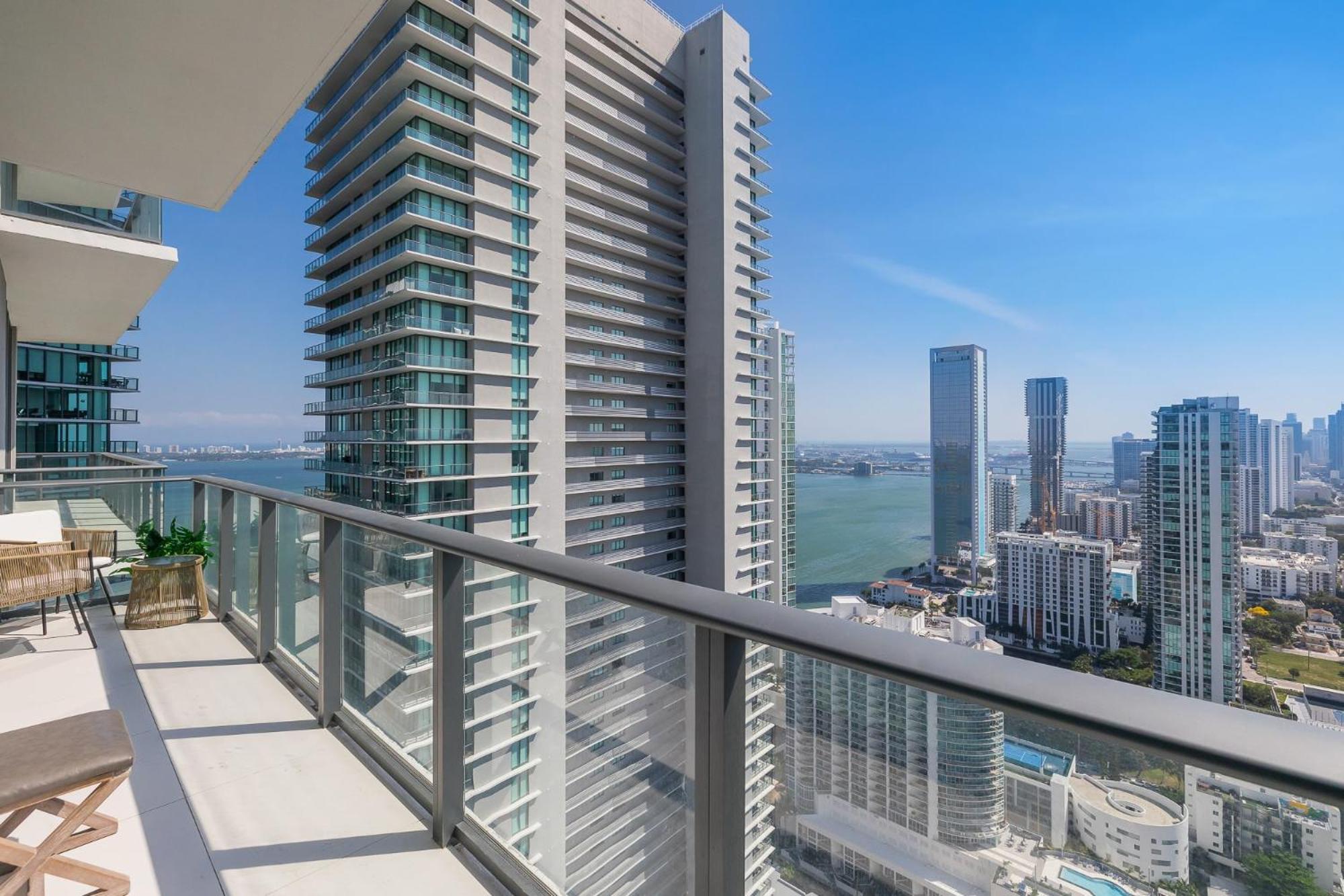 Unique High-Rise Condo In Miami Exterior photo