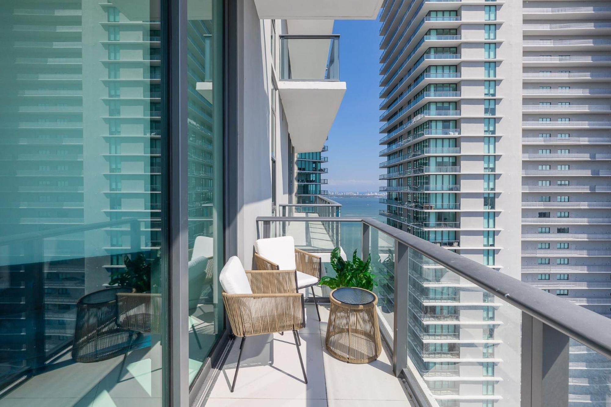 Unique High-Rise Condo In Miami Exterior photo